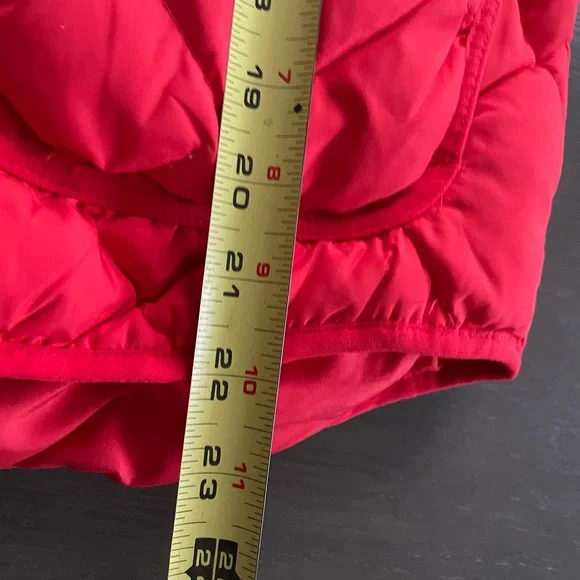 Woolrich Womens Size Small Quilted Puffer Red Orange Zip Up Vest Gold Buttons - Picture 6 of 7
